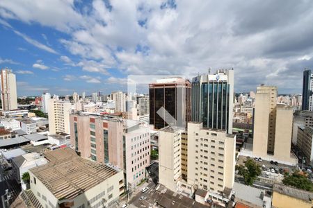 Sala - Vista de apartamento para alugar com 1 quarto, 50m² em Centro, Campinas