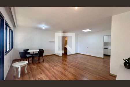 Sala de TV de apartamento para alugar com 3 quartos, 120m² em Pinheiros, São Paulo