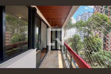 Sacada de apartamento para alugar com 3 quartos, 120m² em Pinheiros, São Paulo