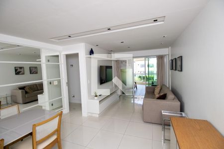 Sala de apartamento para alugar com 3 quartos, 112m² em Barra da Tijuca, Rio de Janeiro