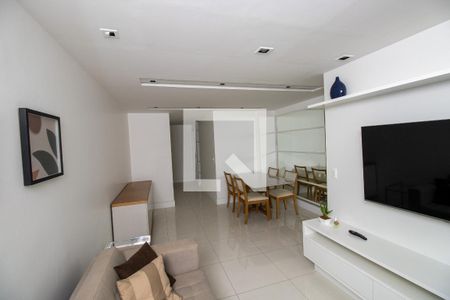 Sala de apartamento para alugar com 3 quartos, 112m² em Barra da Tijuca, Rio de Janeiro