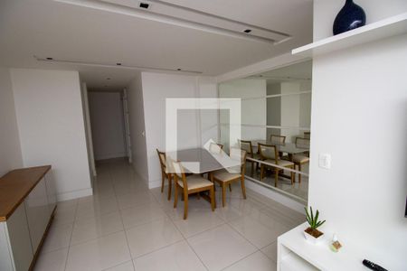 Sala de apartamento para alugar com 3 quartos, 112m² em Barra da Tijuca, Rio de Janeiro