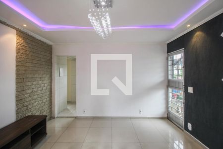 Sala de apartamento para alugar com 1 quarto, 75m² em Moquetá, Nova Iguaçu