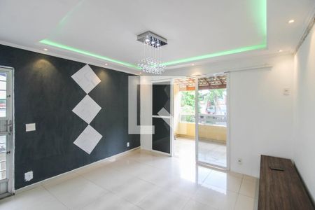 Sala de apartamento para alugar com 1 quarto, 75m² em Moquetá, Nova Iguaçu