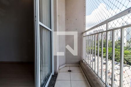 Varanda de apartamento à venda com 3 quartos, 69m² em Jardim Tupanci, Barueri