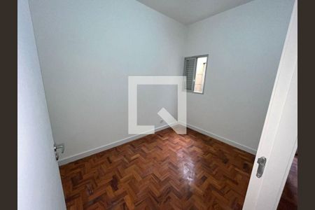 Casa à venda com 3 quartos, 100m² em Vila Gumercindo, São Paulo