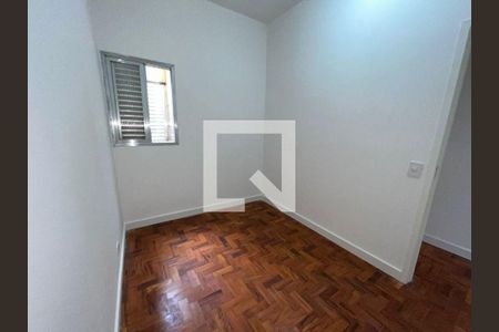 Casa à venda com 3 quartos, 100m² em Vila Gumercindo, São Paulo