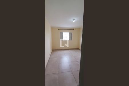 Quarto de casa para alugar com 1 quarto, 45m² em Jardim Record, Taboão da Serra