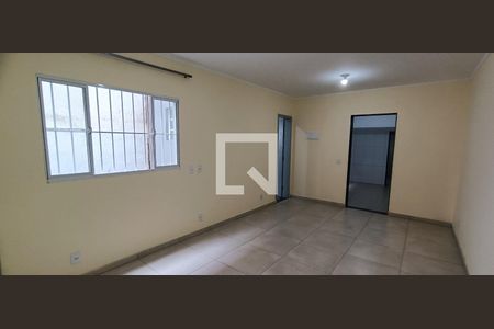 Sala de casa para alugar com 1 quarto, 45m² em Jardim Record, Taboão da Serra