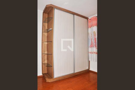 Casa de condomínio à venda com 121m², 2 quartos e 2 vagas Casa de condomínio à venda com 121m², 2 quartos e 2 vagasDetalhe - Quarto 02 e Suíte