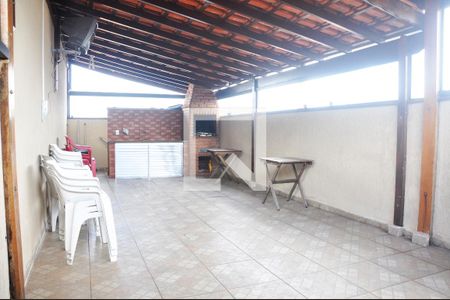 Casa de condomínio à venda com 121m², 2 quartos e 2 vagas Casa de condomínio à venda com 121m², 2 quartos e 2 vagasÁrea comum - Churrasqueira