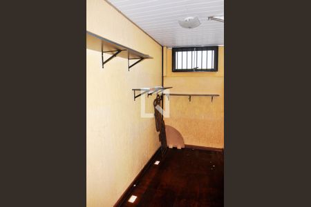 Casa de condomínio à venda com 121m², 2 quartos e 2 vagas Casa de condomínio à venda com 121m², 2 quartos e 2 vagasDetalhe - Escritório