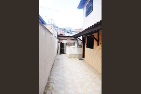 Casa de condomínio à venda com 121m², 2 quartos e 2 vagas Casa de condomínio à venda com 121m², 2 quartos e 2 vagasCorredor Externo