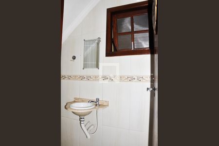 Casa de condomínio à venda com 121m², 2 quartos e 2 vagas Casa de condomínio à venda com 121m², 2 quartos e 2 vagasDetalhe - Lavabo
