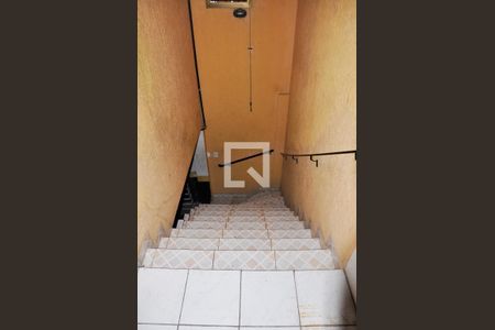 Casa de condomínio à venda com 121m², 2 quartos e 2 vagas Casa de condomínio à venda com 121m², 2 quartos e 2 vagasEscada Garagem
