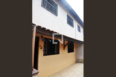 Casa de condomínio à venda com 121m², 2 quartos e 2 vagas Casa de condomínio à venda com 121m², 2 quartos e 2 vagasFachado do Imóvel