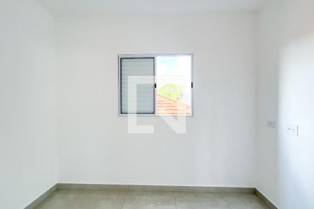 Quarto 2 de apartamento para alugar com 2 quartos, 45m² em Vila Mangalot, São Paulo