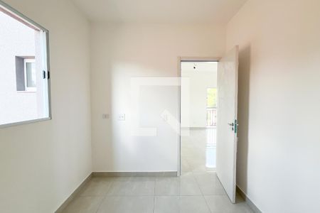 Quarto 2 de apartamento para alugar com 2 quartos, 45m² em Vila Mangalot, São Paulo