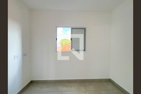 Quarto 1 de apartamento para alugar com 2 quartos, 45m² em Vila Mangalot, São Paulo