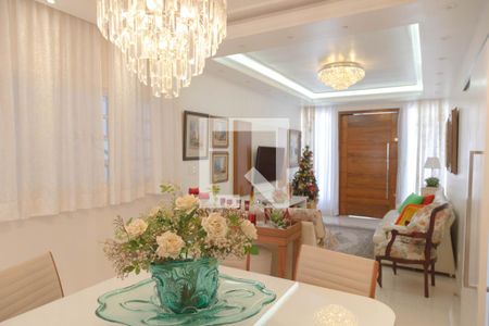 Sala de casa à venda com 3 quartos, 176m² em Parque Santo Antonio, Guarulhos