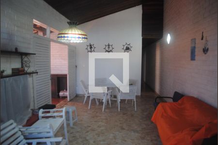 Sala  de casa para alugar com 5 quartos, 250m² em Piatã, Salvador