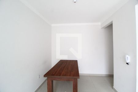 Sala de apartamento para alugar com 2 quartos, 48m² em Custódio Pereira, Uberlândia