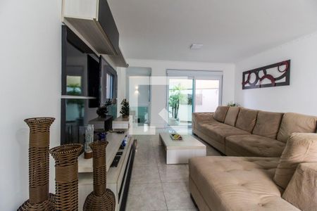 Sala de TV de casa de condomínio para alugar com 4 quartos, 258m² em Alphaville, Santana de Parnaíba