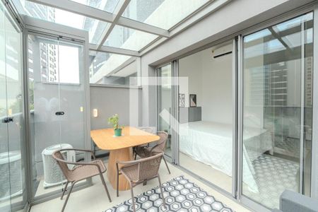 Sacada de kitnet/studio para alugar com 1 quarto, 27m² em Paraíso, São Paulo