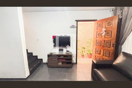 Sala de casa para alugar com 4 quartos, 180m² em Jardim Ana Maria, Santo André