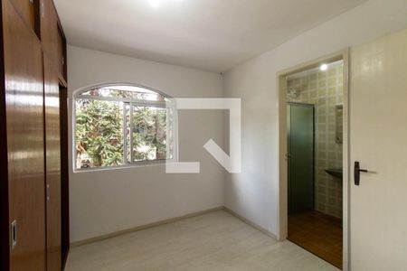 Quarto 1 Suíte de casa de condomínio para alugar com 2 quartos, 65m² em Capão Raso, Curitiba