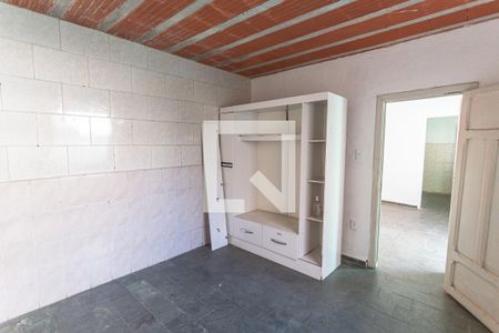 Quarto  de kitnet/studio para alugar com 1 quarto, 35m² em Santa Efigênia, Belo Horizonte