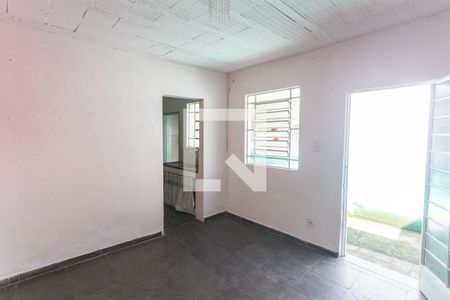 Sala de kitnet/studio para alugar com 1 quarto, 35m² em Santa Efigênia, Belo Horizonte