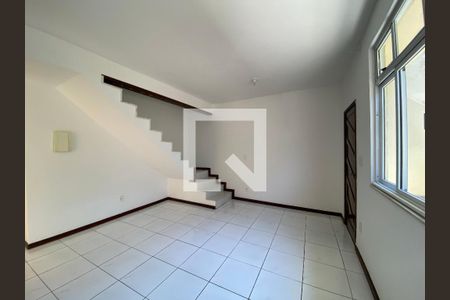 Sala de casa para alugar com 1 quarto, 127m² em Quintino Bocaiúva, Rio de Janeiro