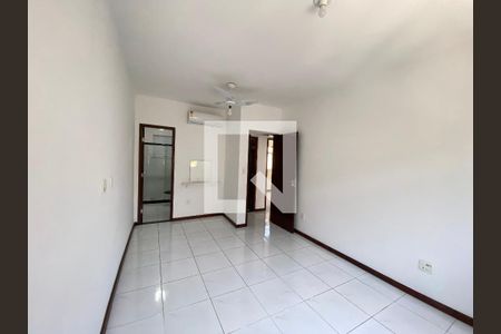 Quarto 1 de casa para alugar com 1 quarto, 127m² em Quintino Bocaiúva, Rio de Janeiro