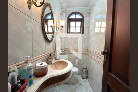 Lavabo de casa à venda com 4 quartos, 220m² em Parque Imperial, São Paulo