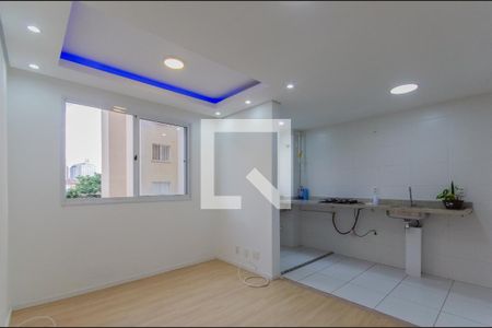 Sala de apartamento para alugar com 2 quartos, 40m² em Cambuci, São Paulo