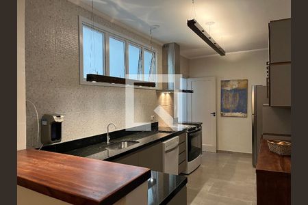 Cozinha de apartamento para alugar com 1 quarto, 120m² em Pompeia, São Paulo