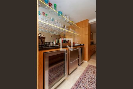 Apartamento à venda com 370m², 3 quartos e 5 vagas Apartamento à venda com 370m², 3 quartos e 5 vagasSala