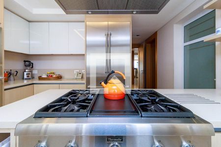 Apartamento à venda com 370m², 3 quartos e 5 vagas Apartamento à venda com 370m², 3 quartos e 5 vagasCozinha