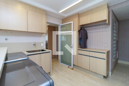 Apartamento à venda com 370m², 3 quartos e 5 vagas Apartamento à venda com 370m², 3 quartos e 5 vagasÁrea de Serviço