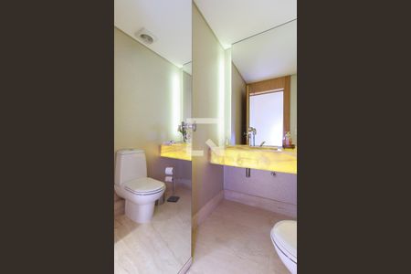 Apartamento à venda com 370m², 3 quartos e 5 vagas Apartamento à venda com 370m², 3 quartos e 5 vagasLavabo