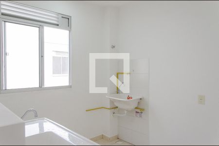 Cozinha/ Lavanderia  de apartamento para alugar com 2 quartos, 52m² em São José, Canoas