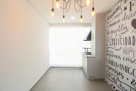 Sala  de apartamento à venda com 2 quartos, 65m² em Chácara Seis de Outubro, São Paulo