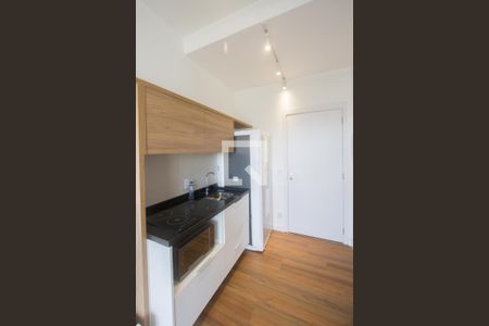 Cozinha de kitnet/studio para alugar com 1 quarto, 30m² em Jardim das Acacias, São Paulo