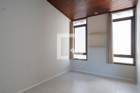 Sala de casa para alugar com 2 quartos, 160m² em Vila Assunção, Porto Alegre