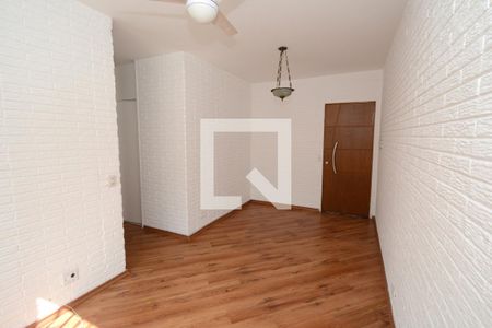 Sala de apartamento para alugar com 2 quartos, 52m² em Jardim Satelite, São Paulo