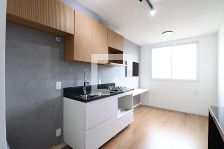 Sala/Cozinha de apartamento para alugar com 1 quarto, 25m² em Água Branca, São Paulo