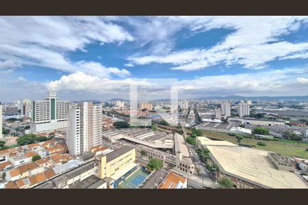 Vista Sala/Cozinha de apartamento para alugar com 1 quarto, 25m² em Água Branca, São Paulo