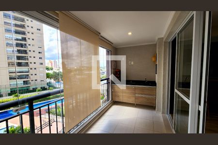 Varanda de kitnet/studio para alugar com 1 quarto, 48m² em Centro, Jundiaí