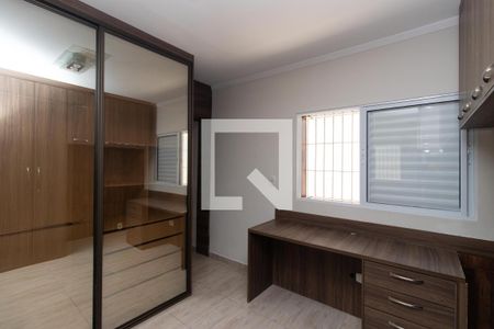 Closet da suíte de casa para alugar com 3 quartos, 180m² em Parque Edu Chaves, São Paulo